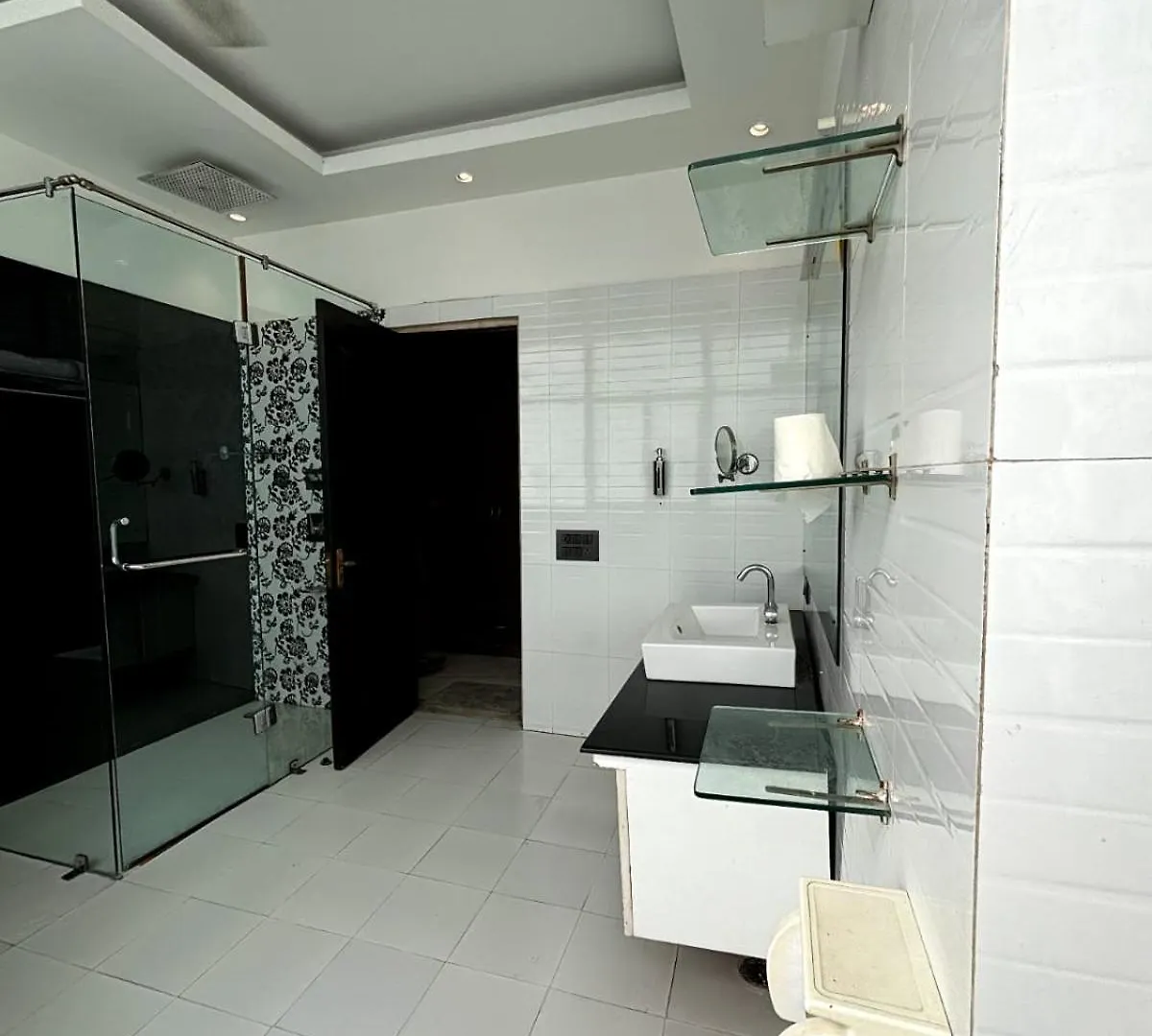 Nest Guest House 古尔冈